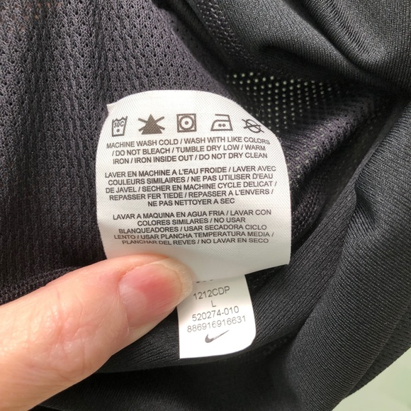 NIKE DRI-FIT Reflective Mesh Back Vent Scoop Neck Tagless Athletic Tank Top NEW! - Picture 10 of 10